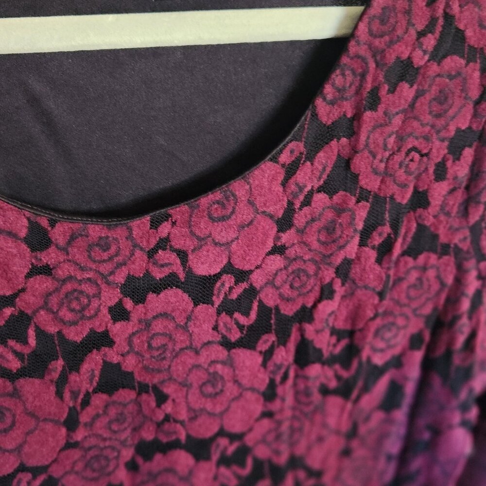 Romantic Lace Dark Red and Black Roses dress - Picture 8 of 13